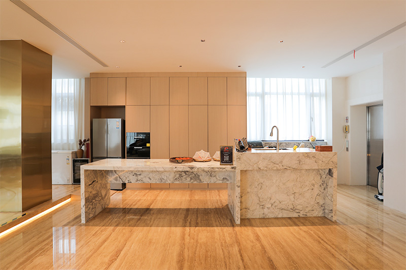 Stôl kuchynského ostrova